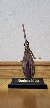 ハリーポッター　ほうき　ニンバス２０００ nimbus 2000 模型 ハリーポッター ニンバス2000